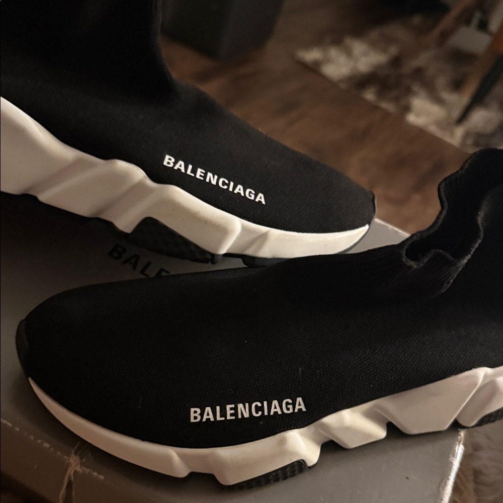Balenciaga Black and White Sock Sneakers - Picture 4 of 4
